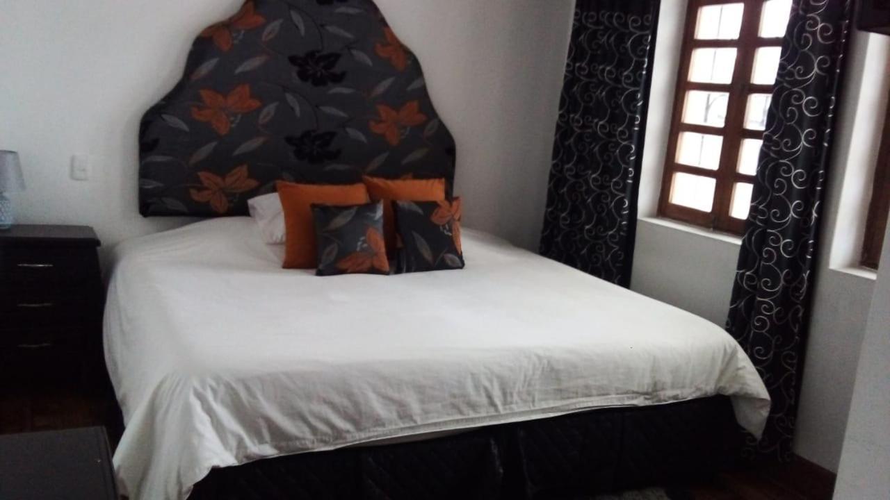Suites+Arte Quito Luaran gambar