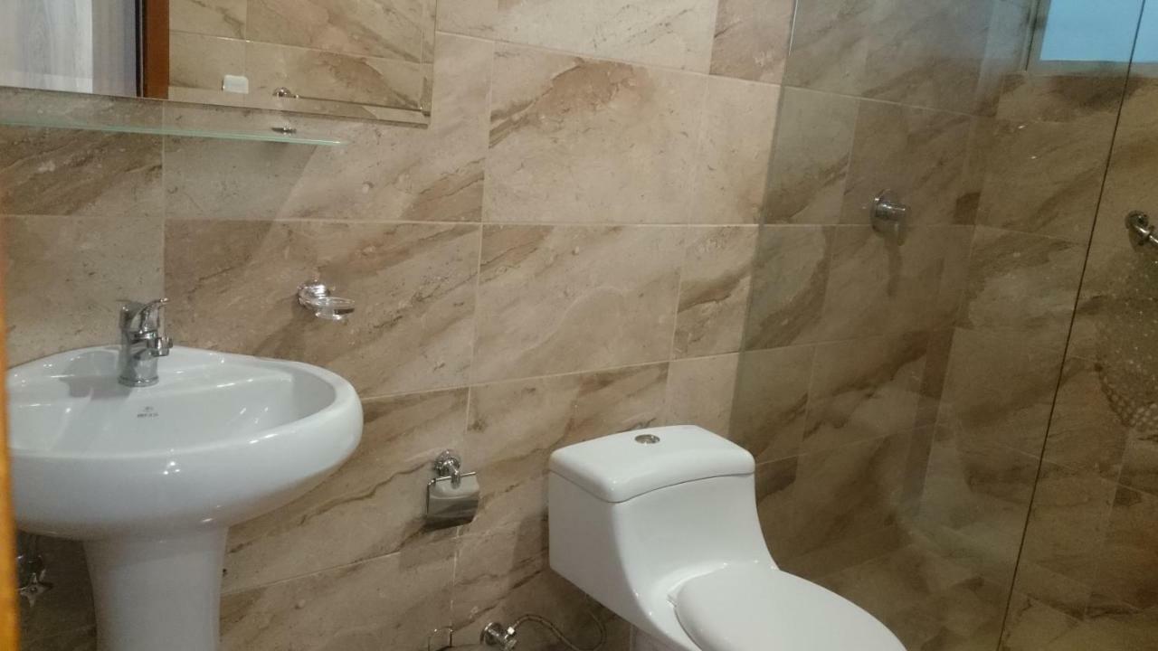 Suites+Arte Quito Luaran gambar